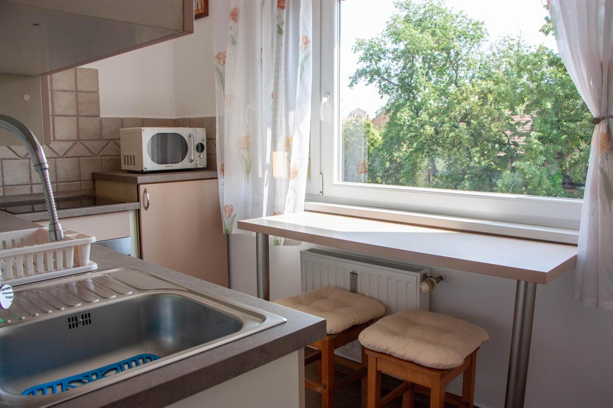 Aquarius Apartman Szeged Extérieur photo